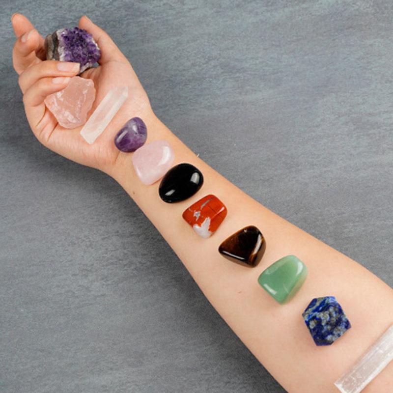 7 Chakra Stones Meditation &amp; Healing Box - Buddha Walks Shop