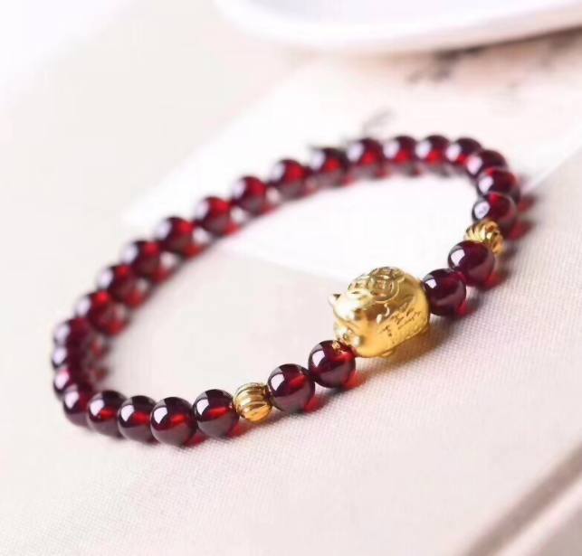 Natural Garnet Lucky Pig Fortune Bracelet - Buddha Walks Shop